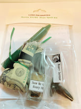 Load image into Gallery viewer, Success ($¢¢$$) Magickal Mojo Spell Kit