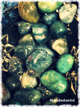 Load image into Gallery viewer, Moss Agate Stone
