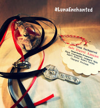 Load image into Gallery viewer, Safe Travel Amulet